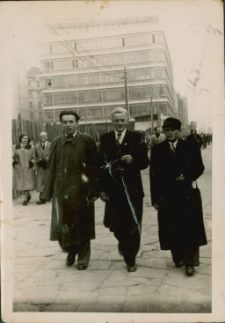 [Spacer po Warszawie 1952]