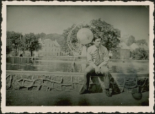 Sławomir Stefaniak na Placu PCK w Mrągowie 1971