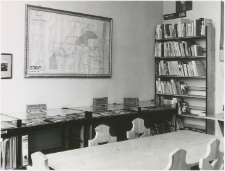 [Izba regionalna w Powiatowej i Miejskiej Bibliotece Publicznej w Mrągowie. 3]