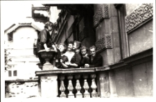 [Bibliotekarze Powiatowej i Miejskiej Biblioteki Publicznej w Mrągowie 1957]