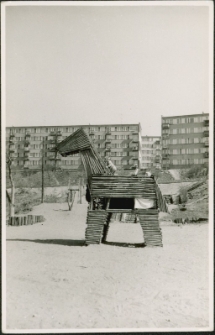 [Plac zabaw na osiedlu Grunwaldzkim w Mrągowie. 5]