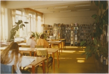 [Czytelnia Miejskiej Biblioteki Publicznej w Olsztynie przy ul. Kołobrzeskiej – filia nr 7]