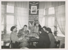 [Bibliotekarze w Powiatowej i Miejskiej Bibliotece Publicznej w Szczytnie]