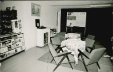 Wnętrze Klubu Prasy i Książki „Ruch” w domu kultury w Mrągowie. [2]