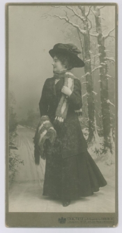 [Stefania Przybylska w zakładzie fotograficznym w Berlinie 2]