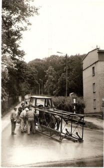 [Elementy masztu radiowo-telewizyjnego na wieży Bismarcka w Mrągowie. 1]