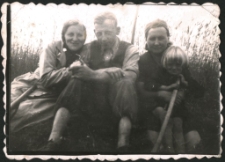 [Zaprzyjaźniona rodzina Przybylskich w czasie okupacji]