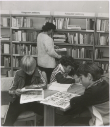 [Oddział dla dzieci Wojewódzkiej Biblioteki Publicznej w Olsztynie przy ul. Boenigka - filia nr 20]