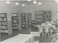 [Wnętrze Wojewódzkiej Biblioteki Publicznej w Olsztynie przy ul. Barcza – filia nr 18]