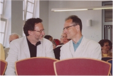 [Włodzimierz Kowalewski i Kazimierz Brakoniecki podczas uroczystości wręczania Literackiej Nagrody Warmii i Mazur „Wawrzyn” (2007)]