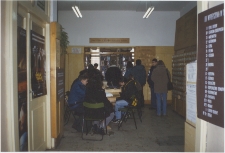 [Wypożyczalnia naukowa Wojewódzkiej Biblioteki Publicznej w Olsztynie w Starym Ratuszu. 1]