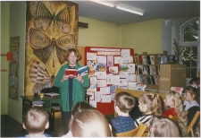 [Spotkanie autorskie z Wandą Chotomską w Miejskiej Bibliotece Publicznej w Kętrzynie. 1]