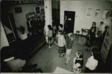 [Uroczystość nadania Miejskiej Bibliotece Publicznej w Mrągowie imienia Wacława Gołowicza. 4]