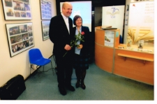 [Spotkanie z ks. Alfredem Borskim w Miejskiej Bibliotece Publicznej w Szczytnie z okazji Jubileuszu 500-lecia Reformacji]