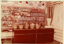 [Wnętrze sklepu nr 3 "Społem" PSS w Olsztynie, oddział w Szczytnie]