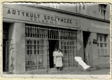 [Widok na sklep nr 3 przy ulicy 1 Maja w Szczytnie]