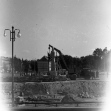 [Pomnik Rocha przed odsłonięciem Mrągowo 1969. 6]