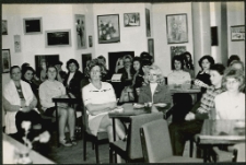 [Uczestnicy sesji popularnonaukowej "Mrągowskie biblioteki publiczne w XXX-leciu PRL" 1974. 1]