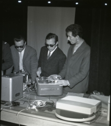 [Projekcja filmu. 2]