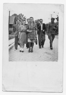 [Spacer w Zielonce Pasłęckiej]