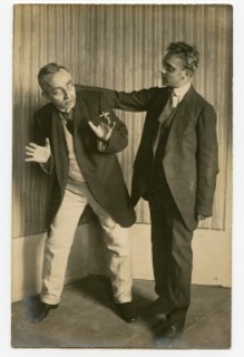 Aktorzy występujący w teatrze obozowym w Pasłęku [5]