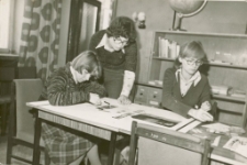 [Bibliotekarze Miejskiej Biblioteki Publicznej w Mrągowie. 4]