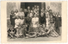 [Jedna z klas Państwowej Szkoły Ćwiczeń przy Liceum Pedagogicznym w Olsztynie. 2]