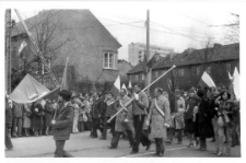 [Pracownicy Olsztyńskich Zakładów Graficznych w pochodzie pierwszomajowym. 2]