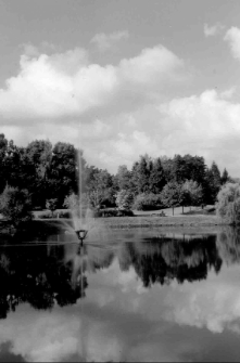 [Park w Jakubowie w Olsztynie. 2]