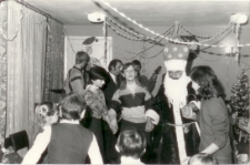 [Choinka dla dzieci pracowników Olsztyńskich Zakładów Graficznych - filii w Działdowie. 2]