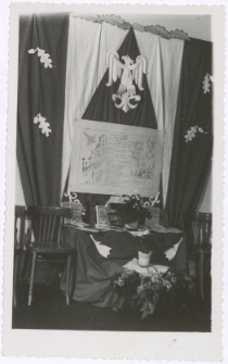 [Wystawka okolicznościowa w Powiatowej Bibliotece Publicznej w Węgorzewie. 1]