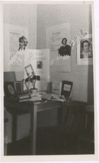 [Wystawka okolicznościowa w Powiatowej Bibliotece Publicznej w Węgorzewie. 4]