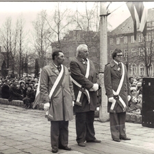 [Poświęcenie sztandaru Solidarności Rominckiego Kombinatu Rolnego na placu Zwycięstwa w Gołdapi. 26.04.1981 r. 6]