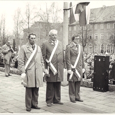 [Poświęcenie sztandaru Solidarności Rominckiego Kombinatu Rolnego na placu Zwycięstwa w Gołdapi. 26.04.1981 r. 17]