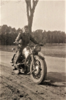 [Motocyklista Zrzeszenia Sportowego "Kolejarz" Olsztyn. 1]