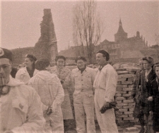 [Sekcja motorowa Zrzeszenia Sportowego "Kolejarz" na ulicach Olsztyna. 2]