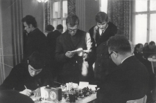 [Rozgrywki szachowe podczas spotkania towarzyskiego olsztyńskich szachistów. 3]