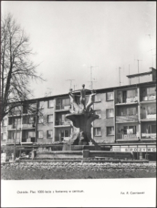 Ostróda. Plac 1000-lecia z fontanną w centrum