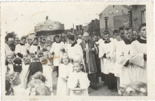 [Procesja Bożego Ciała w Olsztynie w latach 50. XX wieku]
