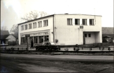 [Wiejski Dom Towarowy w Pieckach]