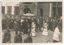 [Wojsko w procesji Bożego Ciała w Olsztynie w 1946 r. 4]