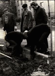 [Czyn społeczny na ul. Lenina w Mrągowie. 4]