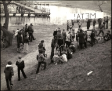 [Biegi przełajowe nad jeziorem Czos w Mrągowie. 4]