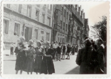 [Dzieci ze Szkoły Podstawowej nr 2 w Olsztynie podczas imprezy miejskiej. 2]