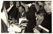 [Spotkanie autorskie z Januszem Meissnerem w Miejskiej Bibliotece Publicznej w Mrągowie. 2]