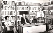 [Spotkanie autorskie z Haliną Pawlikowską w Miejskiej Bibliotece Publicznej w Mrągowie]