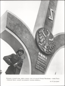 [Pomnik "1945 Powrót Warmii i Mazur do Macierzy" w Biskupcu]