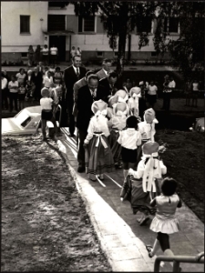 [Inauguracja roku przedszkolnego w Mrągowie 1974. 1]