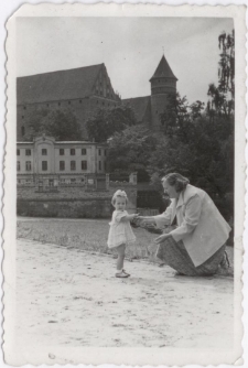 [Na spacerze w Parku Podzamcze w Olsztynie]