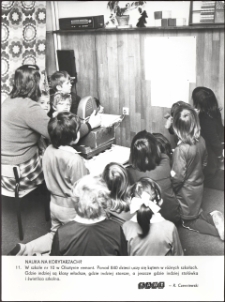 [Uczniowie Szkoły Podstawowej nr 10 w Olsztynie podczas zajęć]